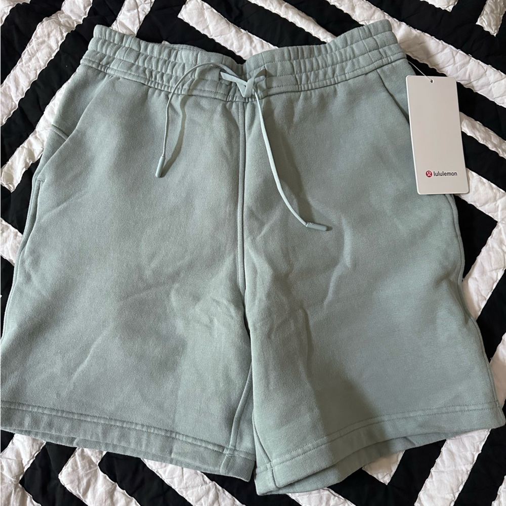 Lululemon Loungeful HR Short 7” - Light Blue - Size 6